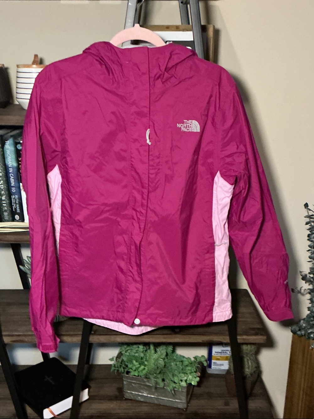 The North Face Hyvent Rain Jacket Size M